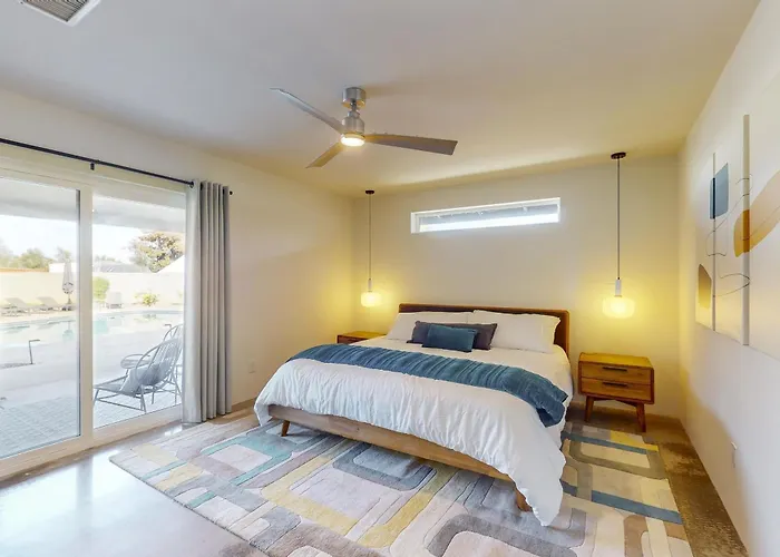 The Hideaway - Main House Only Hotel apartamentowy